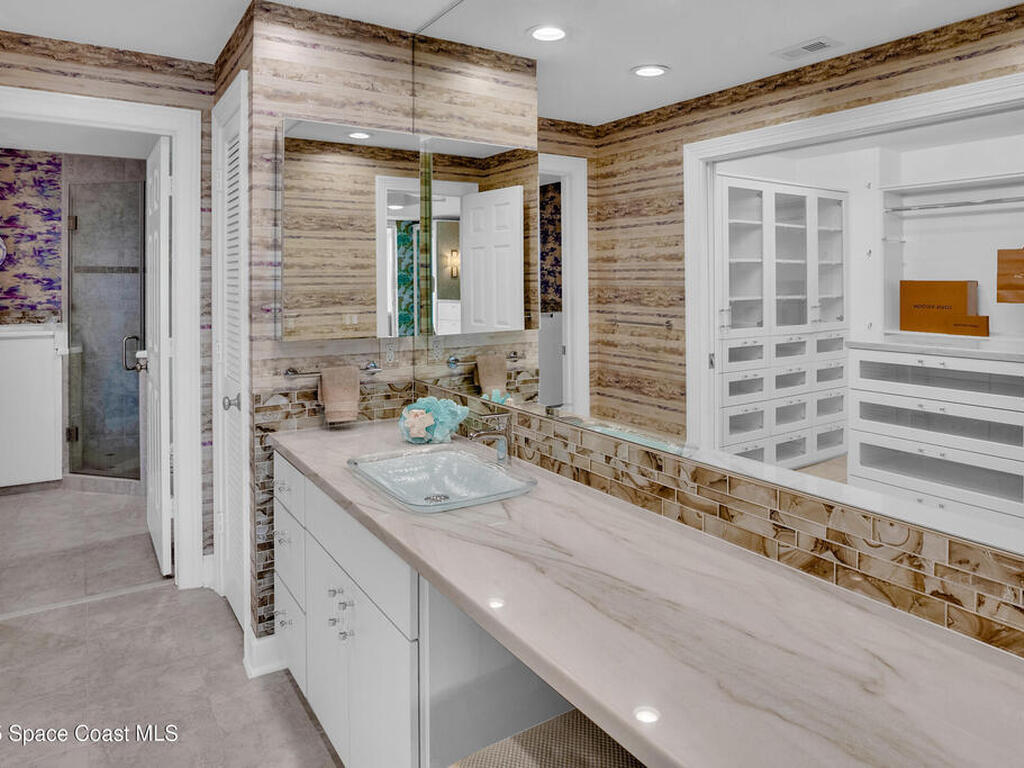 1903 Bay Road, Vero Beach, FL 32963