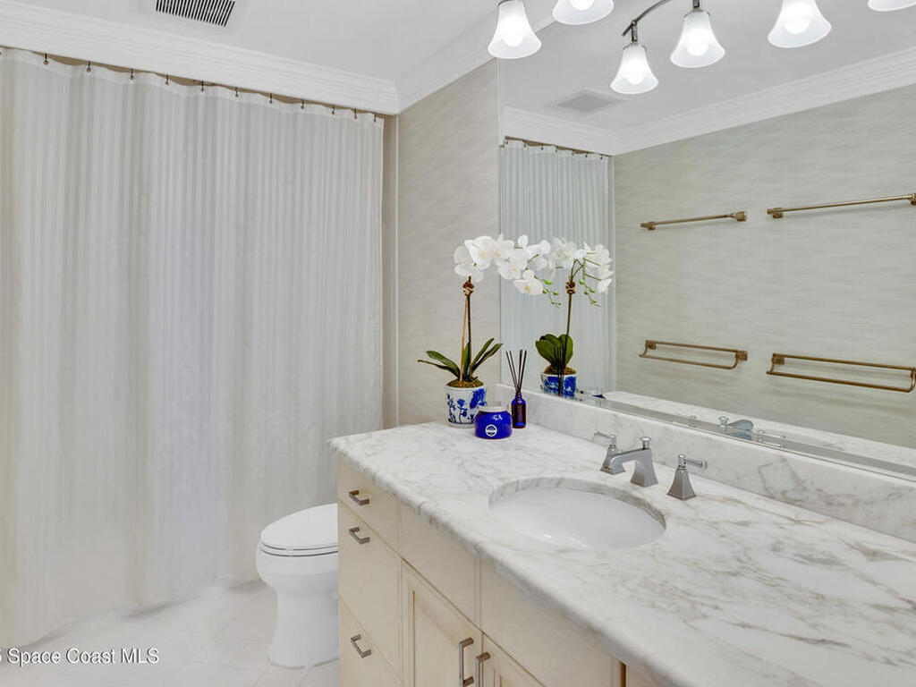 1903 Bay Road, Vero Beach, FL 32963