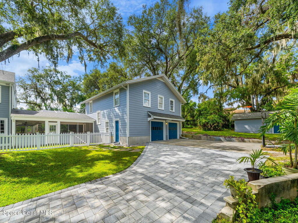 875 N Indian River Drive, Cocoa, FL 32922