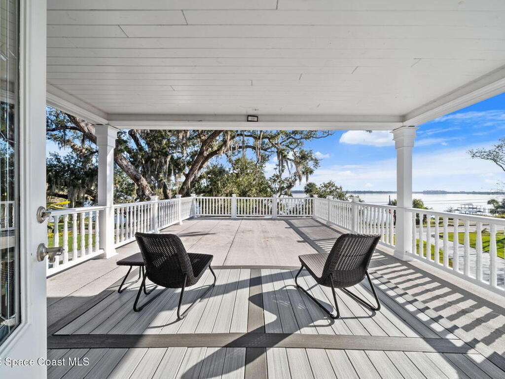 875 N Indian River Drive, Cocoa, FL 32922