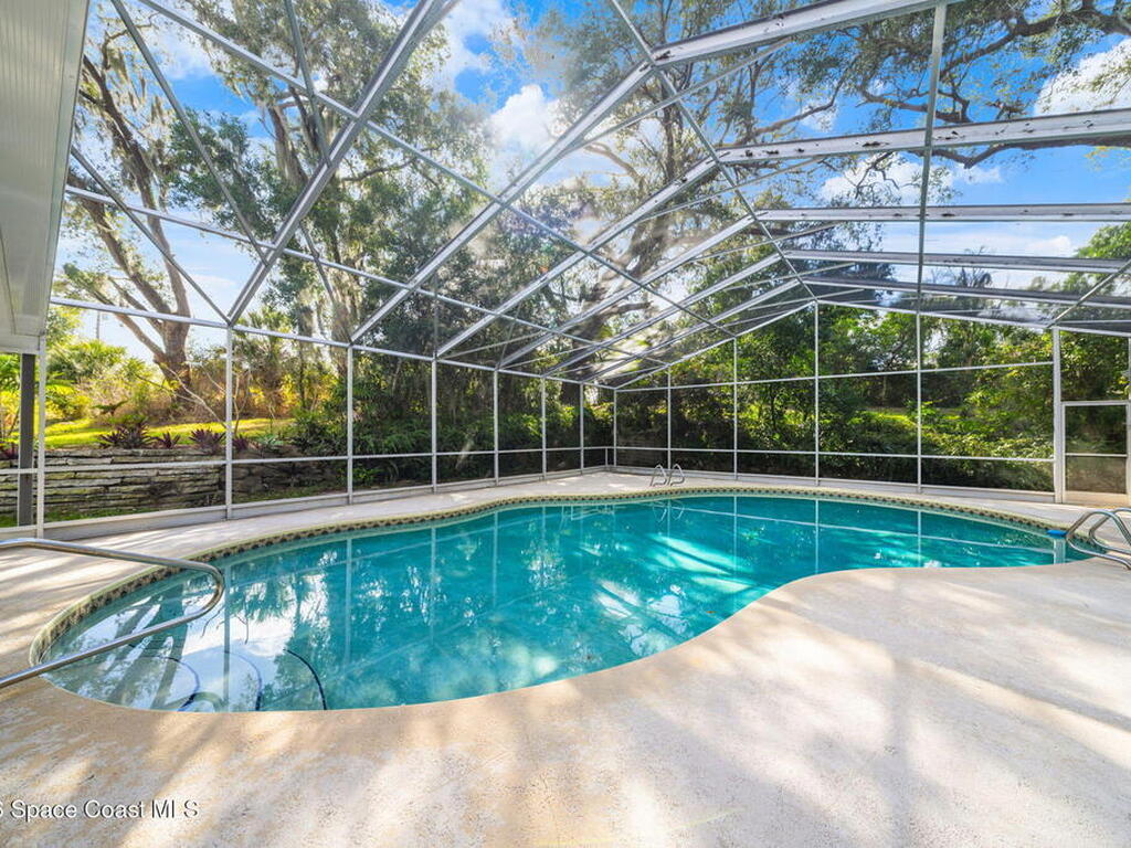 875 N Indian River Drive, Cocoa, FL 32922