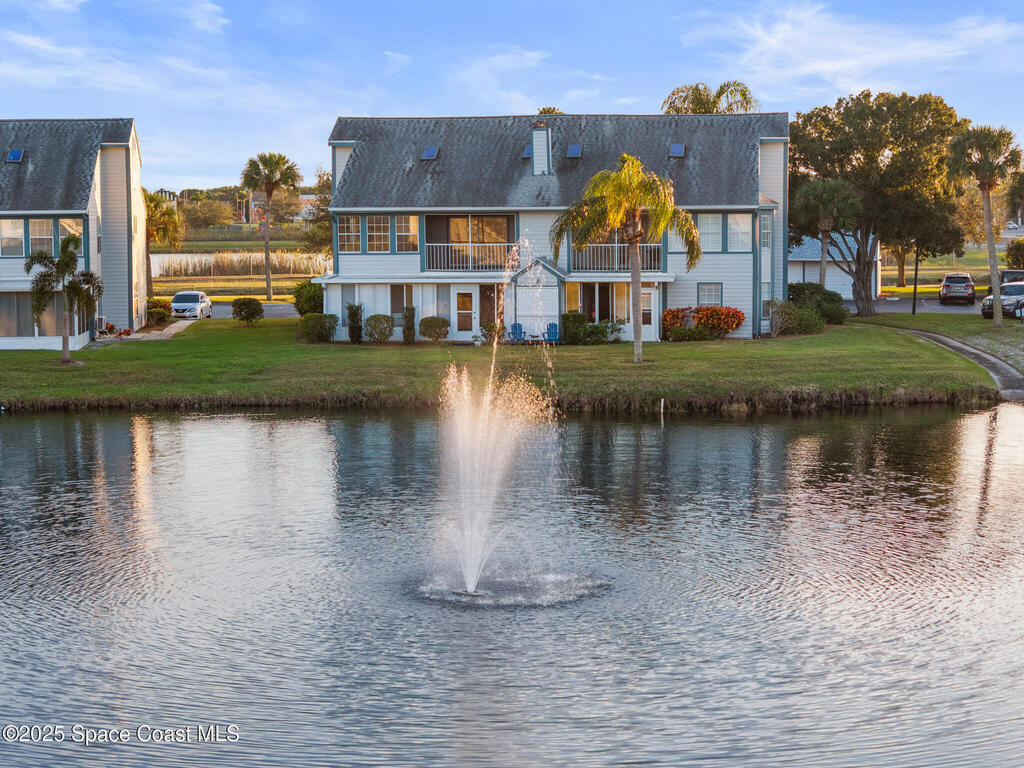 4740 Lake Waterford Way, Melbourne, FL 32901