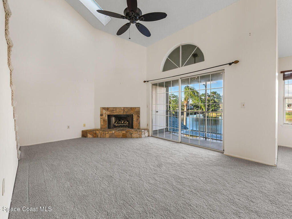 4740 Lake Waterford Way, Melbourne, FL 32901