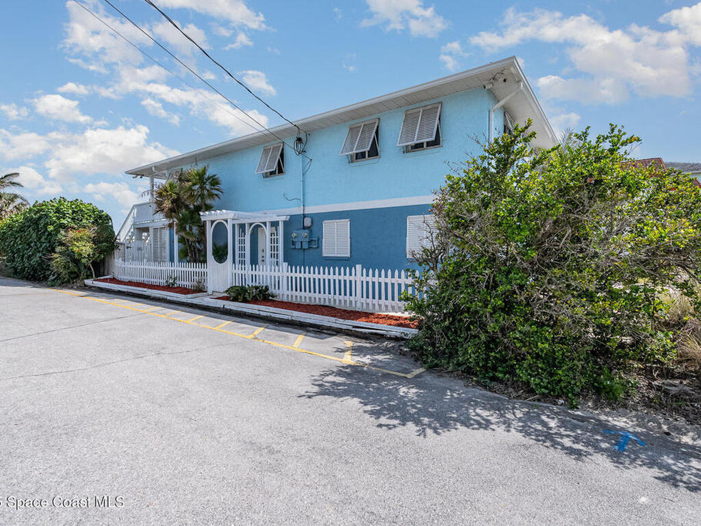 8112 Presidential Court, Cape Canaveral, FL 32920