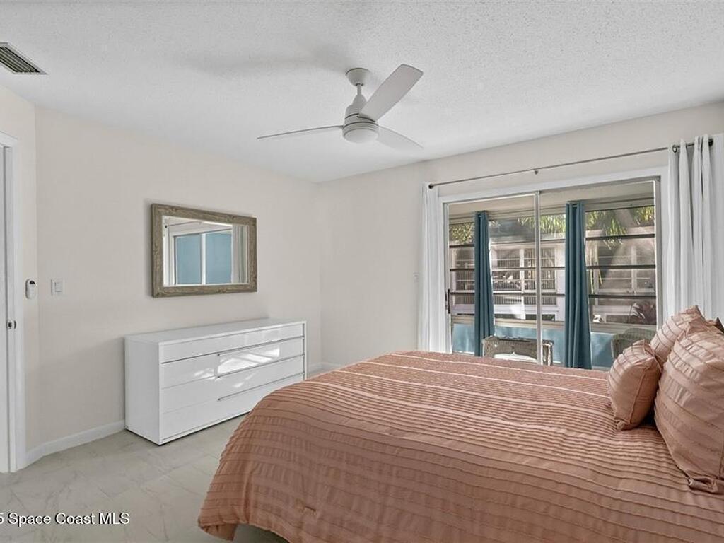 2800 Indian River Boulevard, Vero Beach, FL 32960