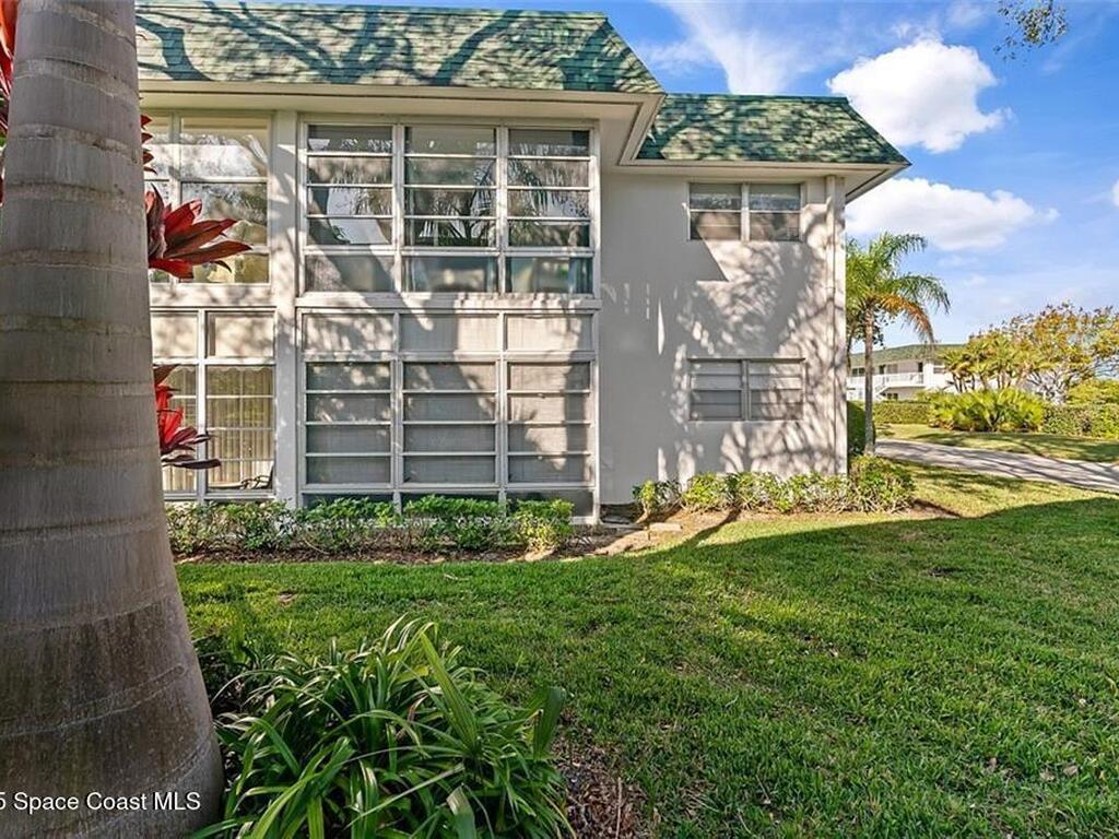 2800 Indian River Boulevard, Vero Beach, FL 32960