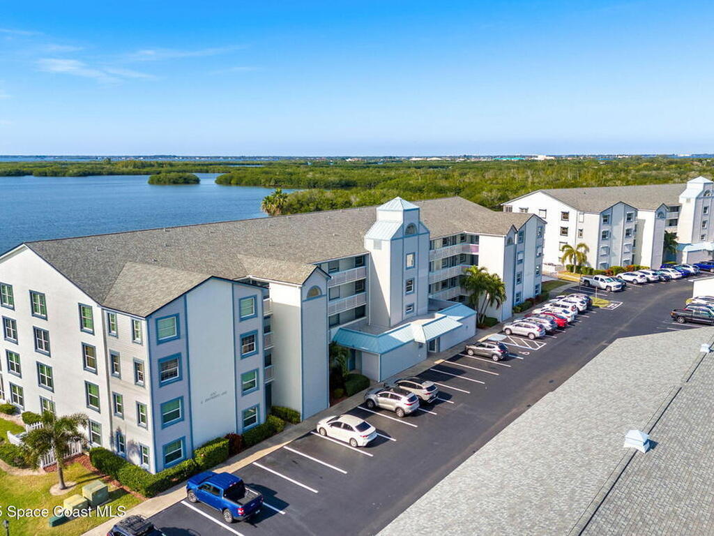 630 S Brevard Avenue, Cocoa Beach, FL 32931
