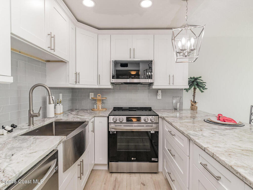 2020 N Atlantic Avenue, Cocoa Beach, FL 32931