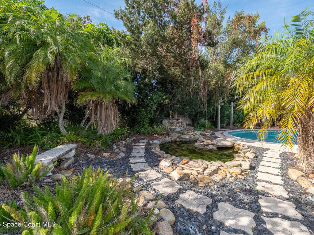 275 Bahama Drive, Merritt Island, FL 32952