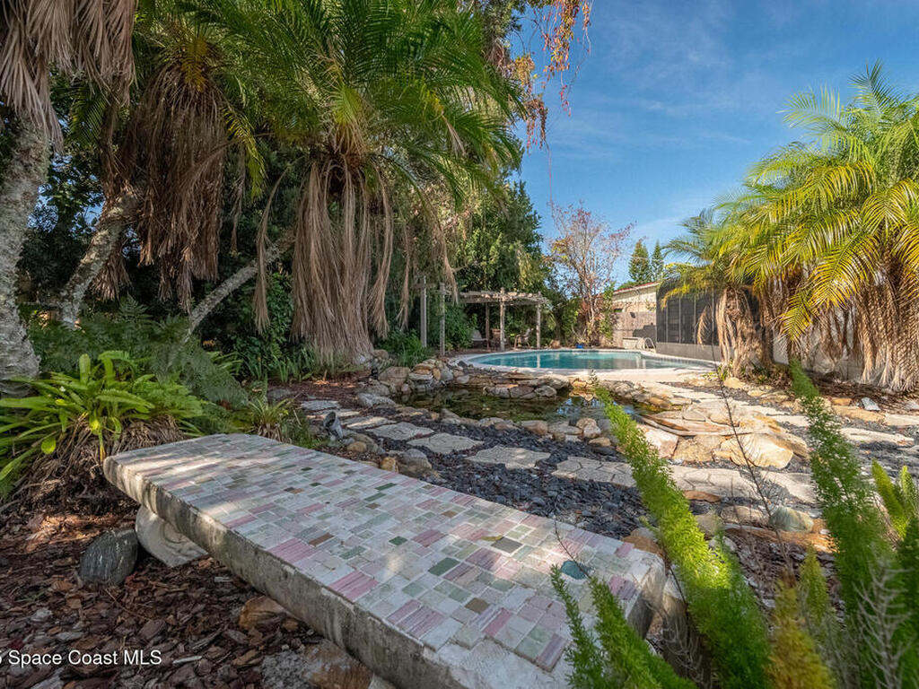 275 Bahama Drive, Merritt Island, FL 32952