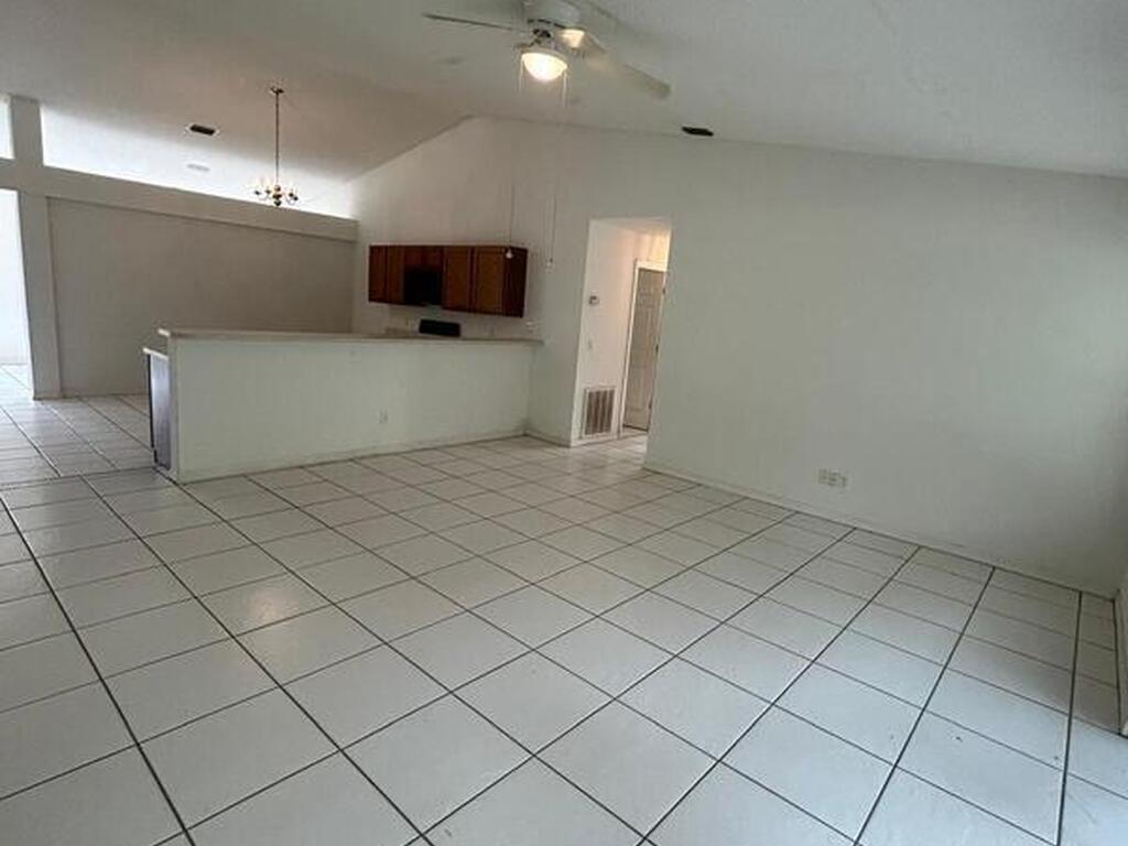 1384 Hill Avenue, Melbourne, FL 32940