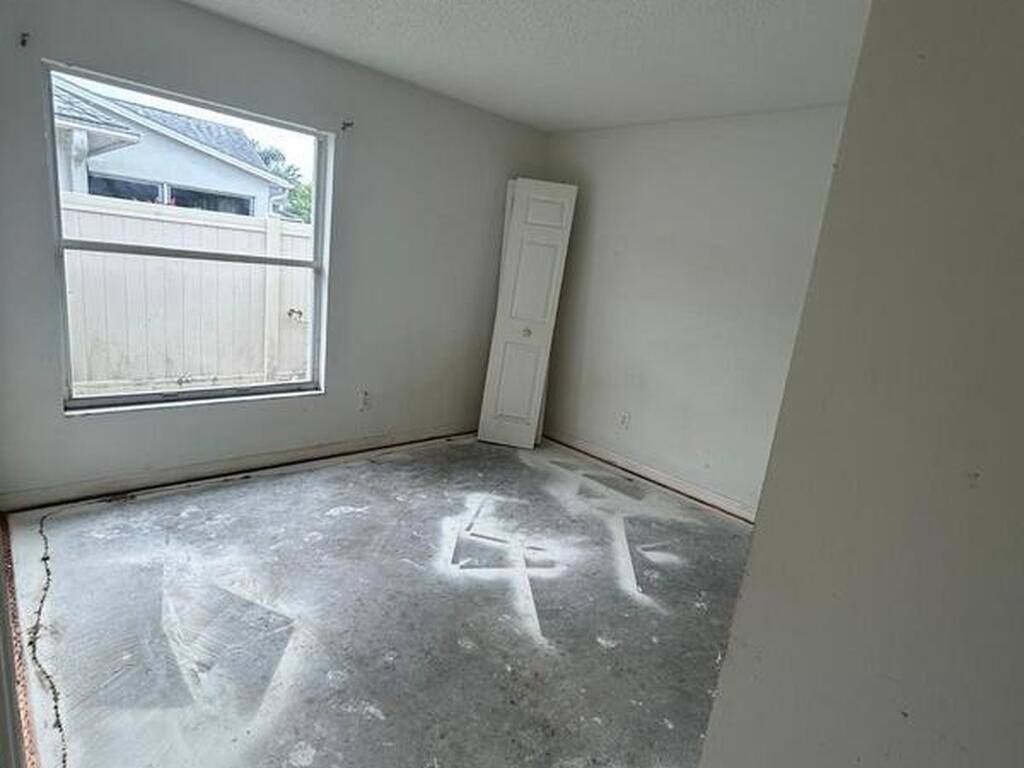 1384 Hill Avenue, Melbourne, FL 32940