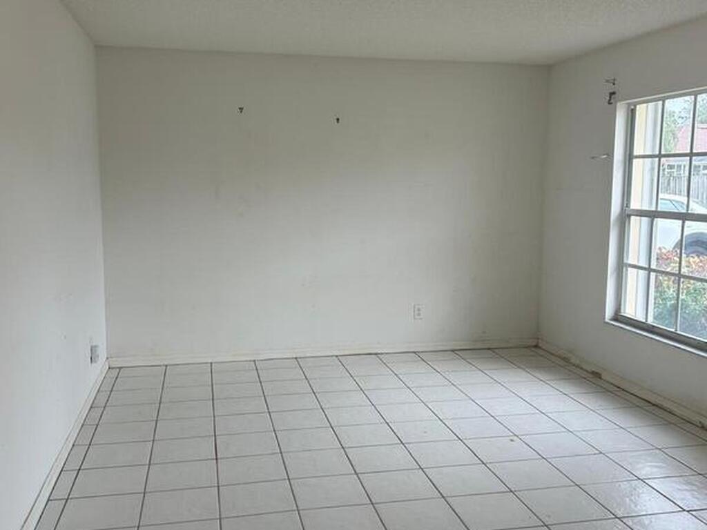 1384 Hill Avenue, Melbourne, FL 32940