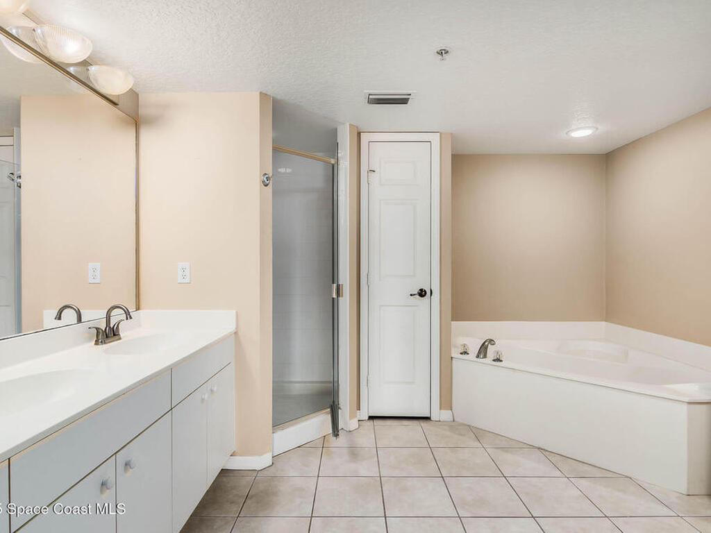 8921 Lake Drive, Cape Canaveral, FL 32920