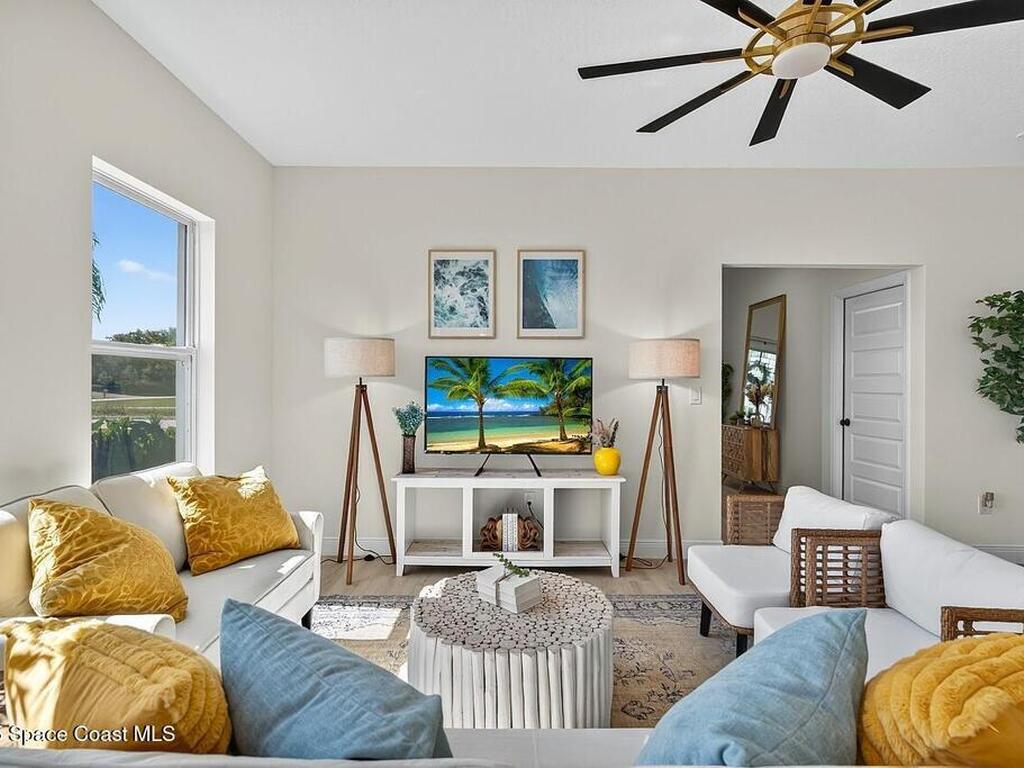 8426 E 98th Avenue, Vero Beach, FL 32967