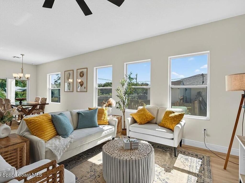 8426 E 98th Avenue, Vero Beach, FL 32967