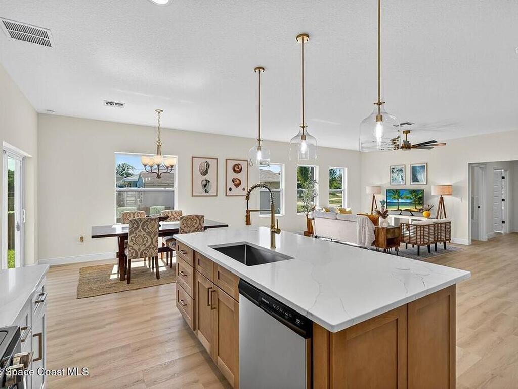 8426 E 98th Avenue, Vero Beach, FL 32967