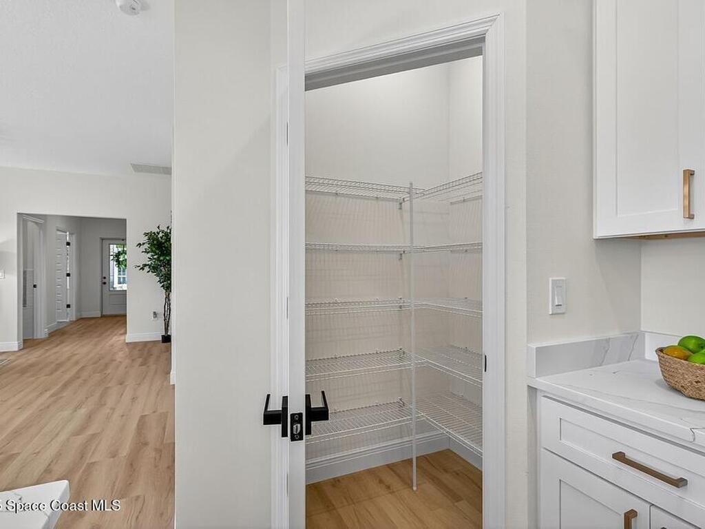 8426 E 98th Avenue, Vero Beach, FL 32967