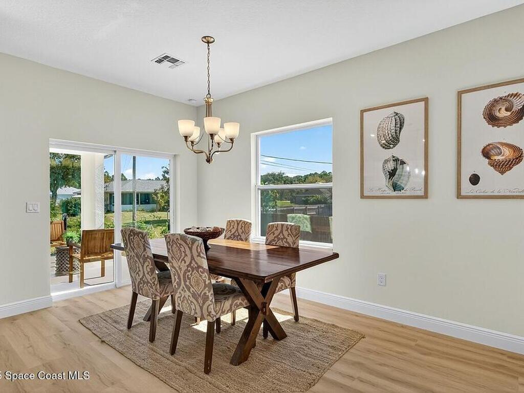 8426 E 98th Avenue, Vero Beach, FL 32967