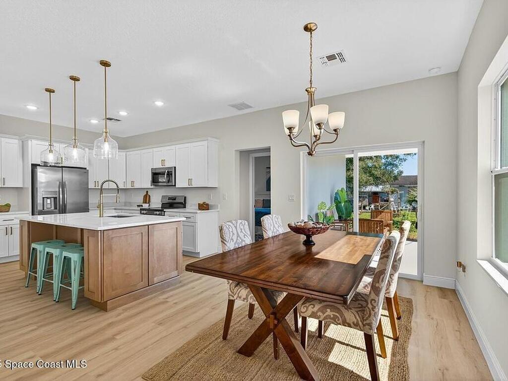 8426 E 98th Avenue, Vero Beach, FL 32967