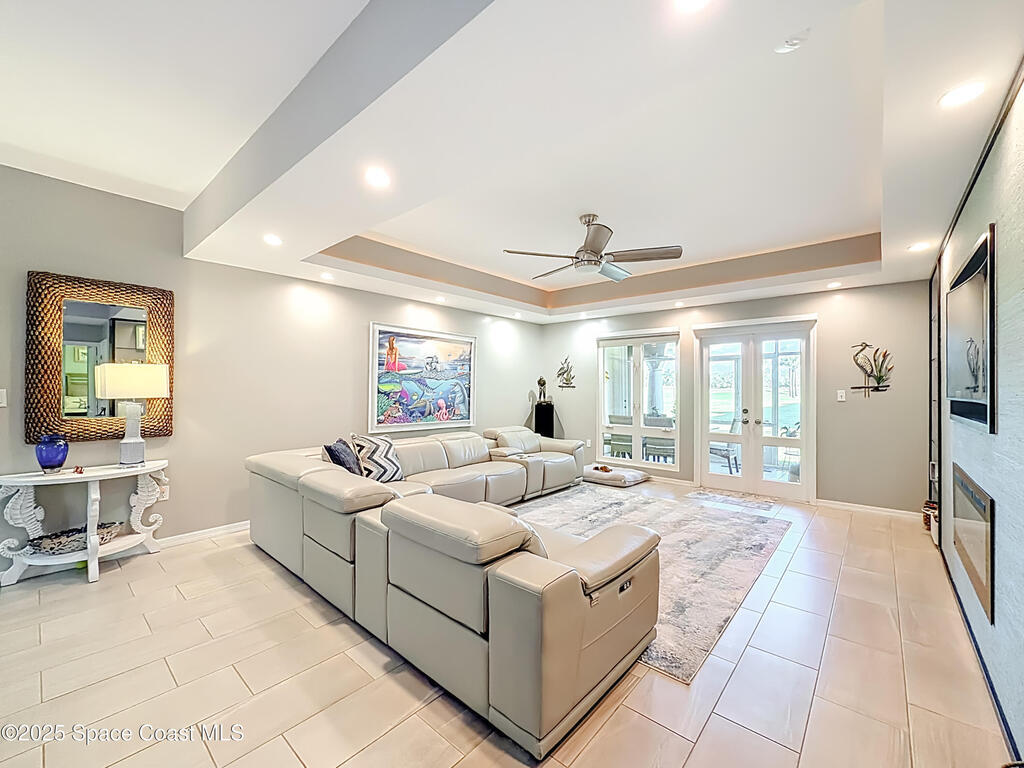 5040 Harmony Circle, Vero Beach, FL 32967