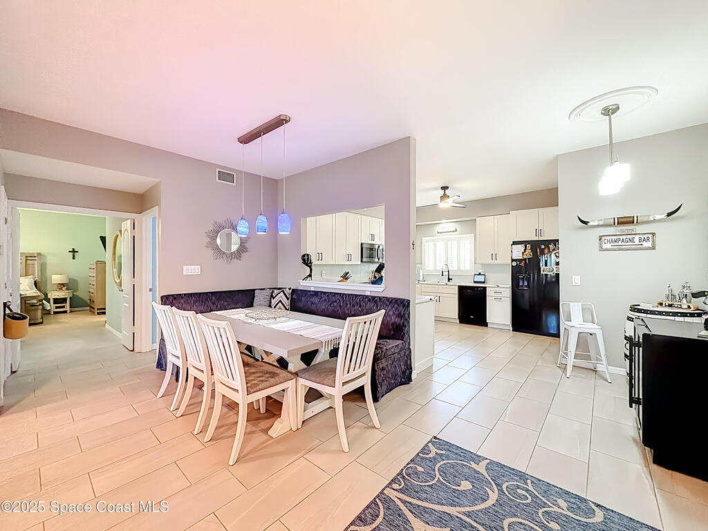 5040 Harmony Circle, Vero Beach, FL 32967
