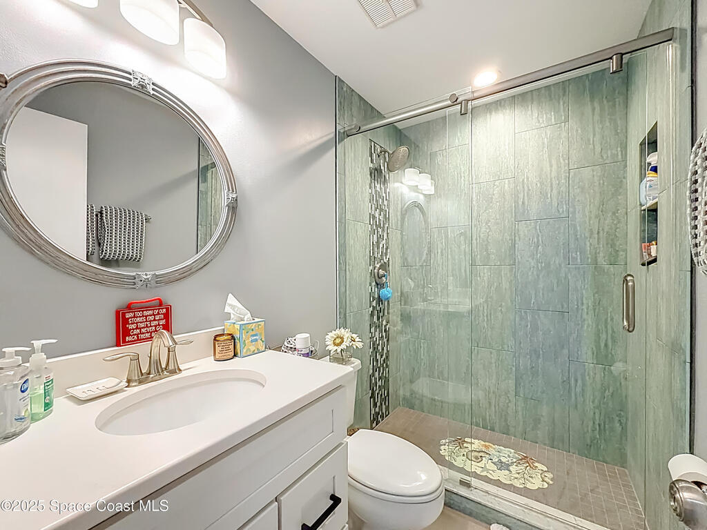 5040 Harmony Circle, Vero Beach, FL 32967