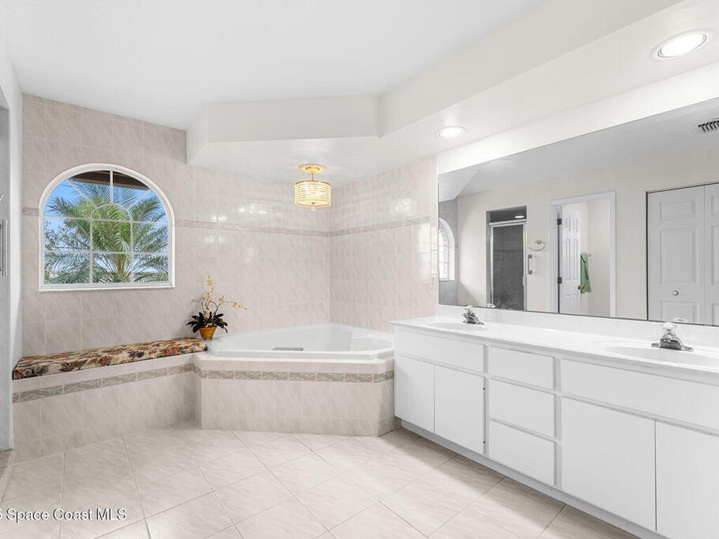 2545 N Indian River Drive, Cocoa, FL 32922