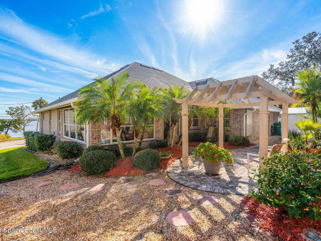 2545 N Indian River Drive, Cocoa, FL 32922