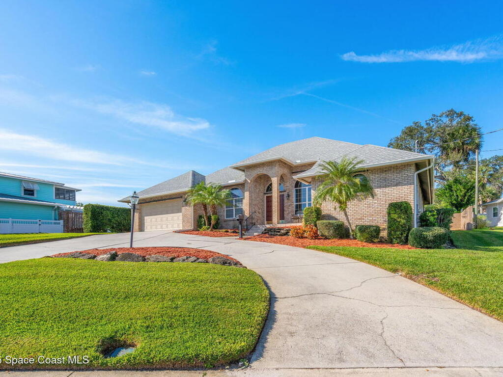 2545 N Indian River Drive, Cocoa, FL 32922