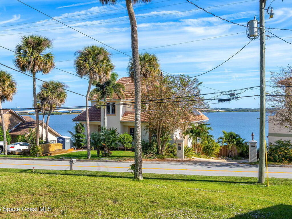 2545 N Indian River Drive, Cocoa, FL 32922