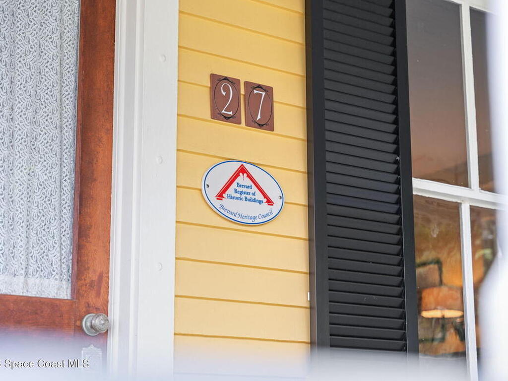 27 Barton Avenue, Rockledge, FL 32955