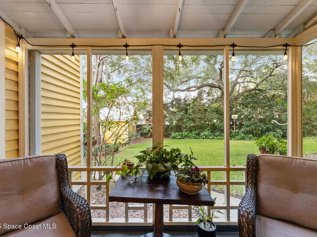 27 Barton Avenue, Rockledge, FL 32955