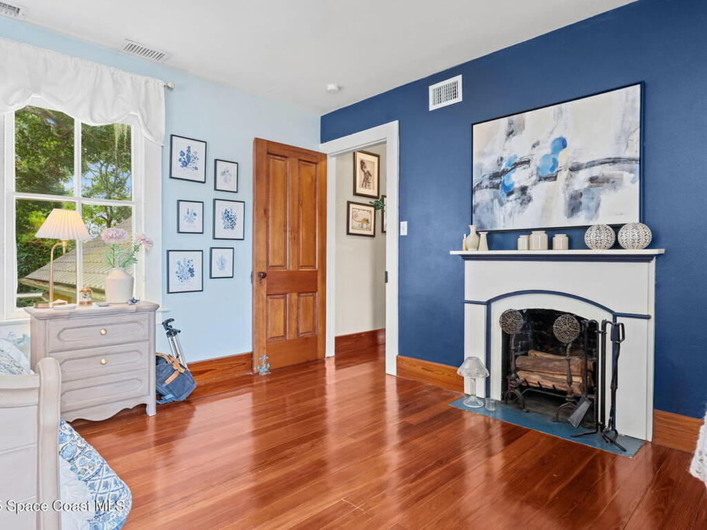 27 Barton Avenue, Rockledge, FL 32955