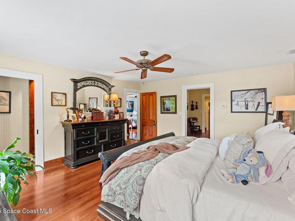 27 Barton Avenue, Rockledge, FL 32955