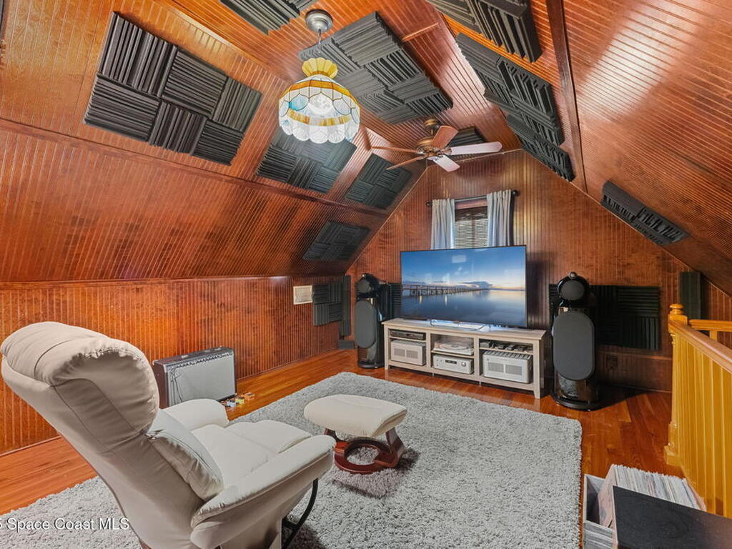 27 Barton Avenue, Rockledge, FL 32955