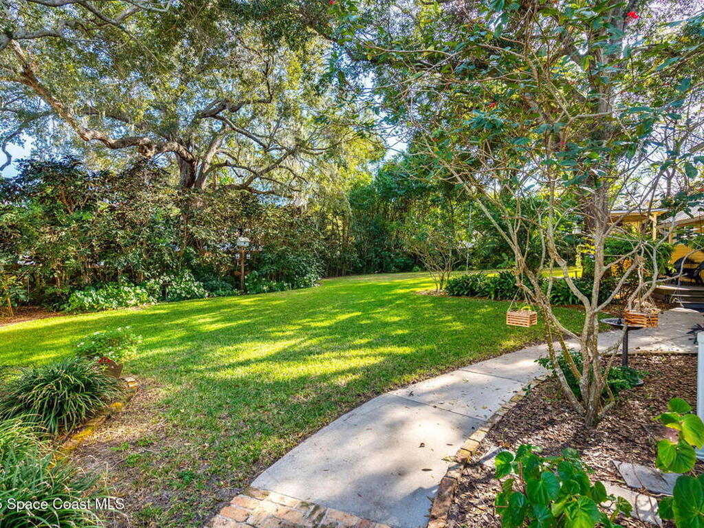 27 Barton Avenue, Rockledge, FL 32955