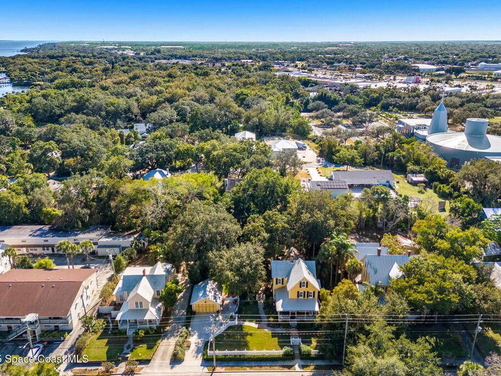 27 Barton Avenue, Rockledge, FL 32955