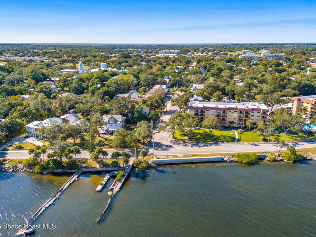 27 Barton Avenue, Rockledge, FL 32955