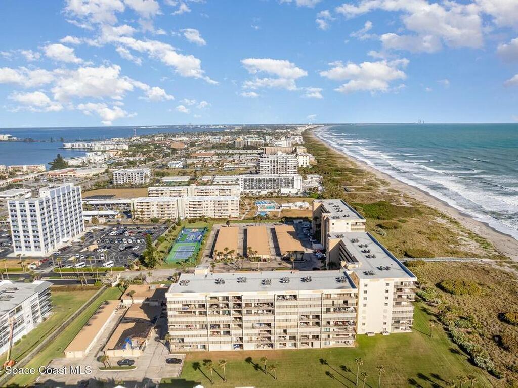 1830 N Atlantic Avenue, Cocoa Beach, FL 32931