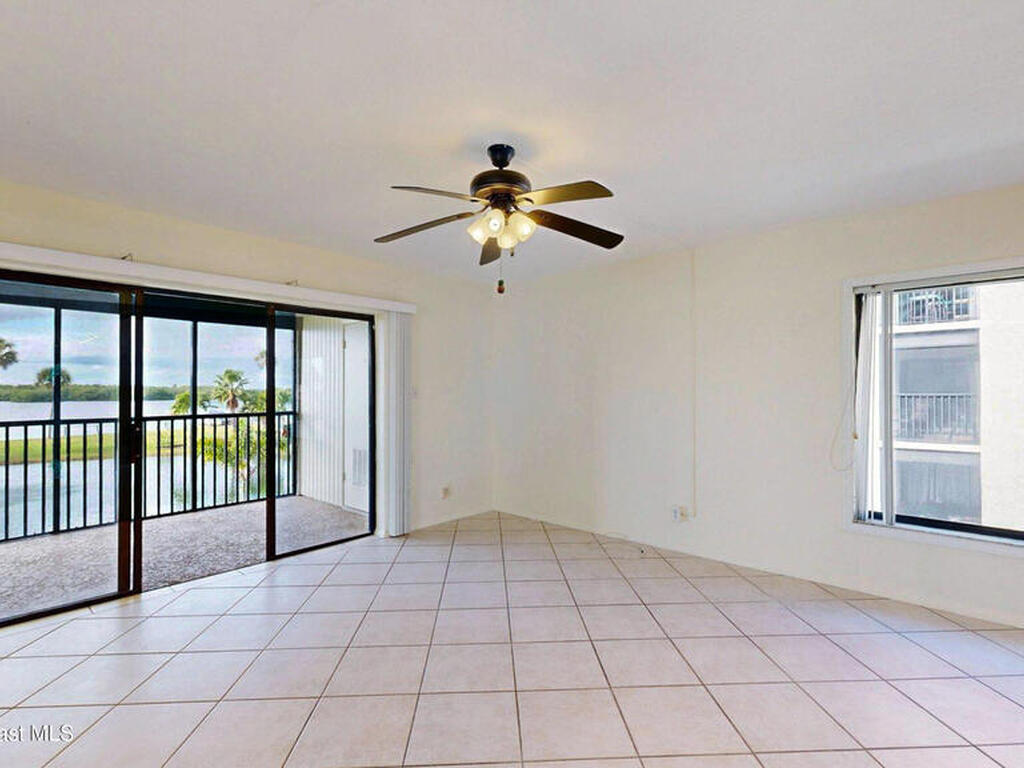 800 S Brevard Avenue, Cocoa Beach, FL 32931
