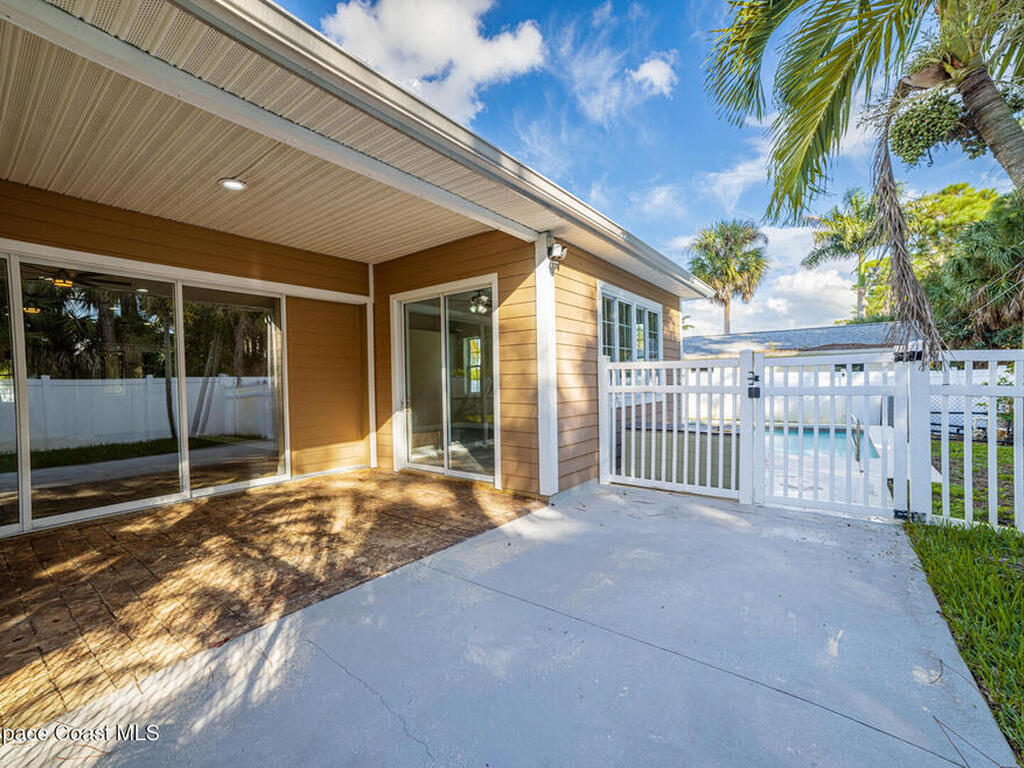 375 Nora Avenue, Merritt Island, FL 32952