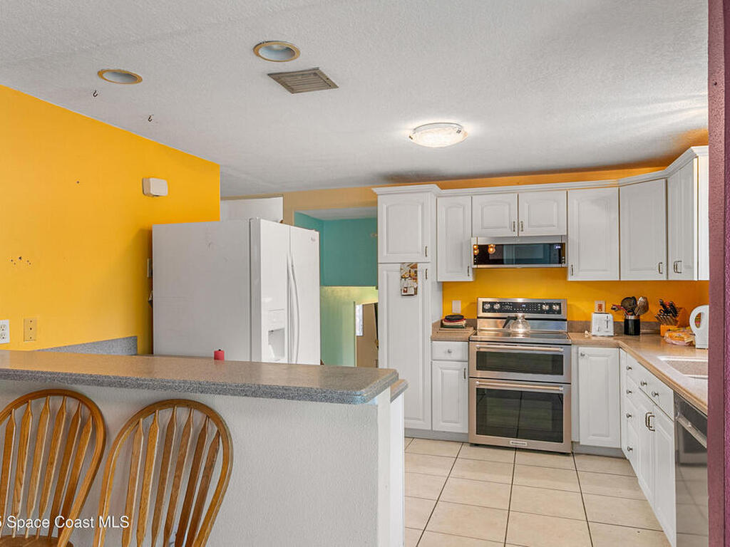 409 Lynn Avenue, Melbourne, FL 32935