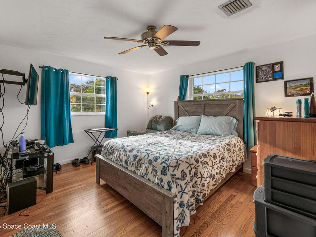 409 Lynn Avenue, Melbourne, FL 32935