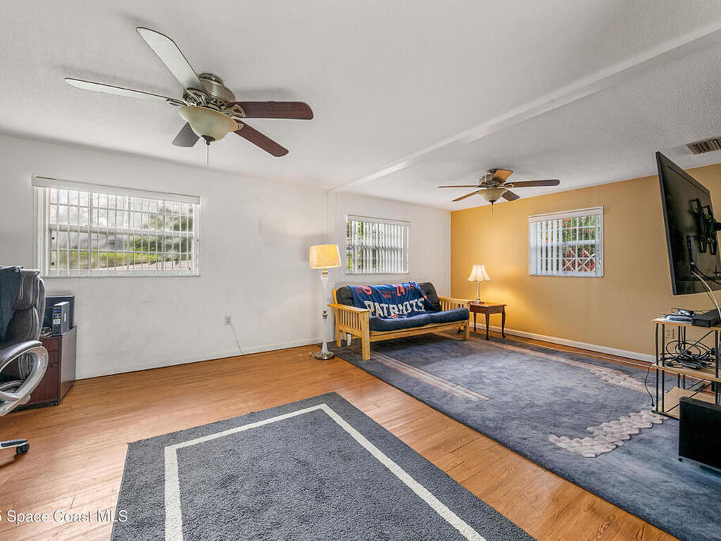 409 Lynn Avenue, Melbourne, FL 32935