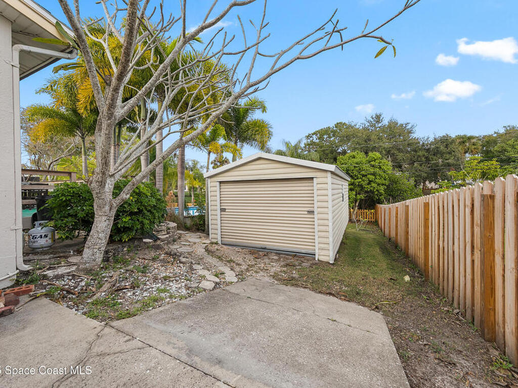 409 Lynn Avenue, Melbourne, FL 32935