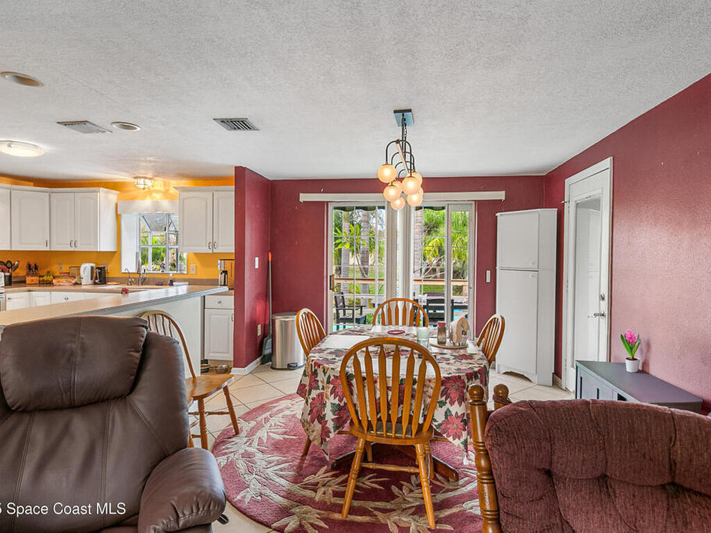 409 Lynn Avenue, Melbourne, FL 32935