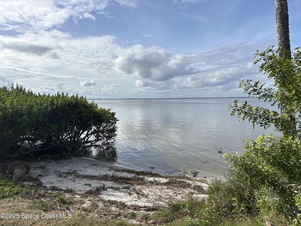 5805 N Banana River Boulevard, Cape Canaveral, FL 32920