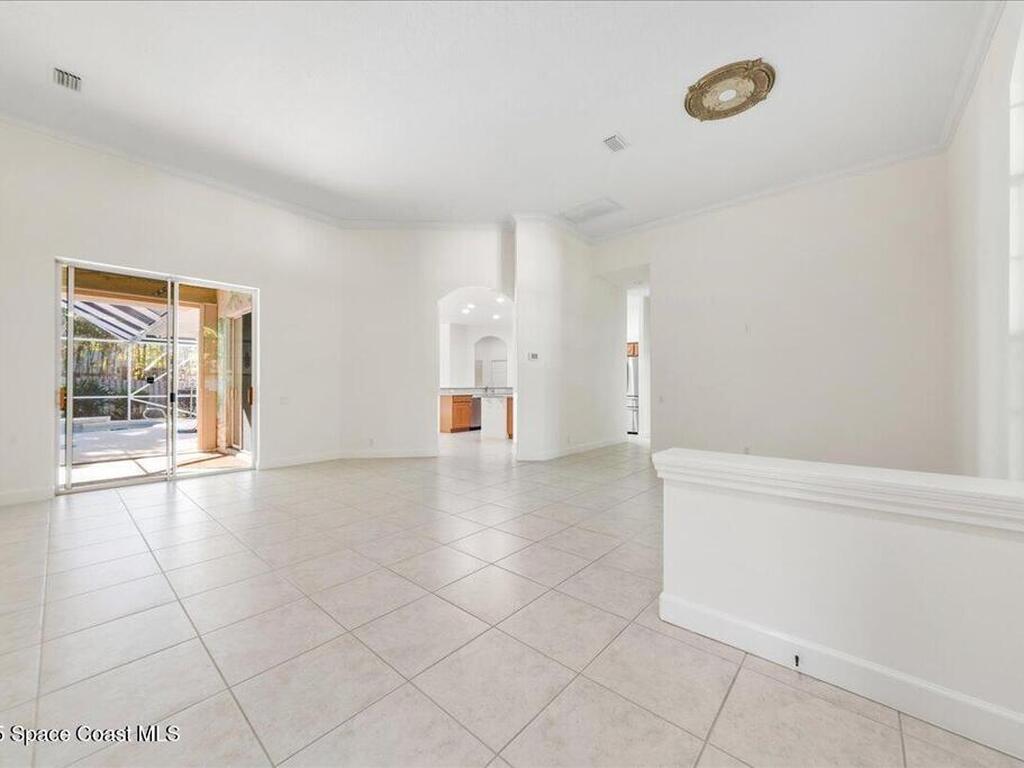 327 Southampton Drive, Indialantic, FL 32903