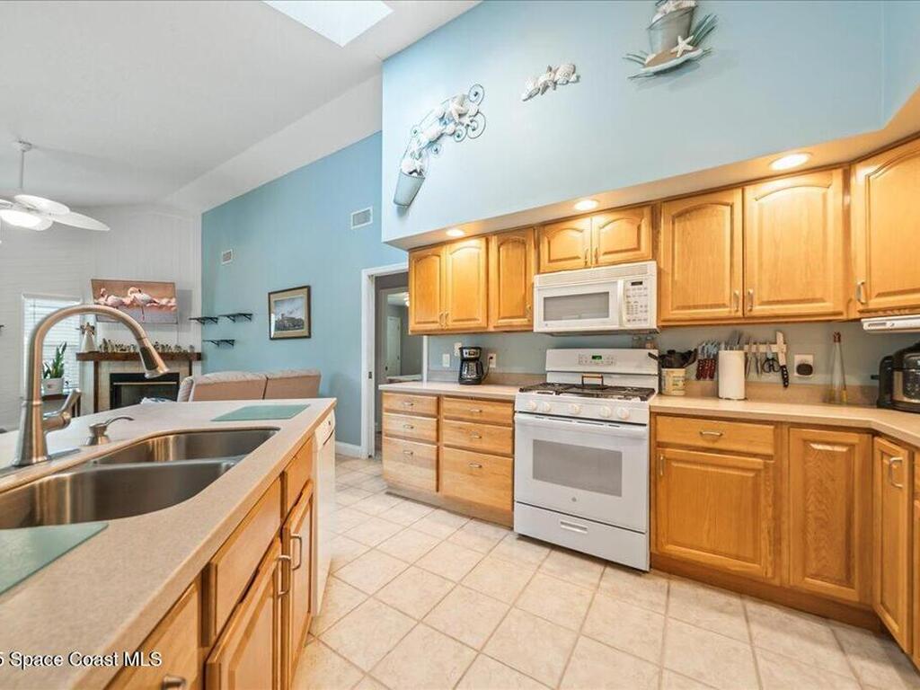 1836 Fox Bay Drive, Melbourne, FL 32934